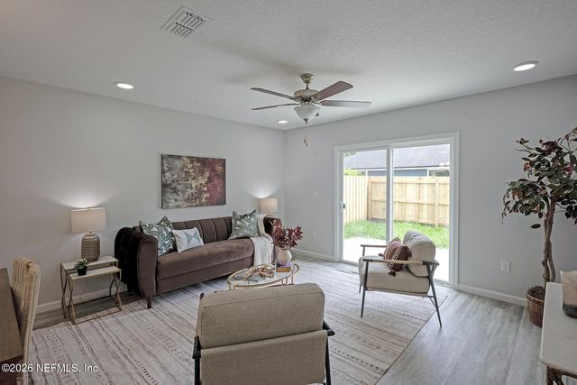 3221 PINE Avenue, Jacksonville, FL 32218