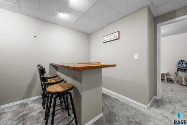 1905 S Fox Trl Trail, Sioux Falls, SD 57103