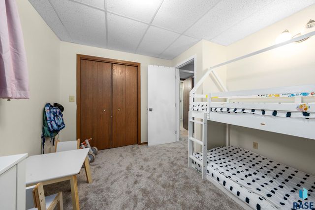 1905 S Fox Trl Trail, Sioux Falls, SD 57103