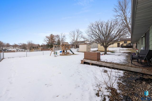 1905 S Fox Trl Trail, Sioux Falls, SD 57103