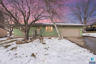 1905 S Fox Trl Trail, Sioux Falls, SD 57103
