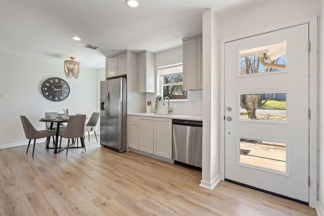 300 Clearday DR, Austin, TX 78745