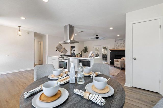 300 Clearday DR, Austin, TX 78745