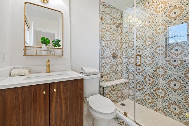 300 Clearday DR, Austin, TX 78745