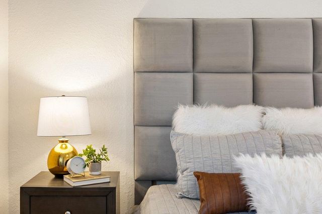 300 Clearday DR, Austin, TX 78745