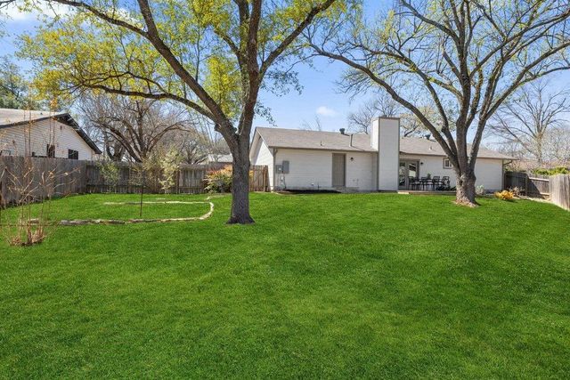 300 Clearday DR, Austin, TX 78745