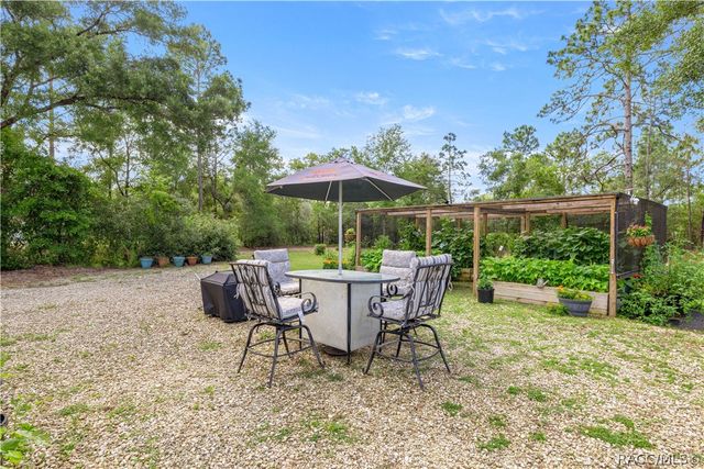 3372 W Webster Place, Citrus Springs, FL 34433