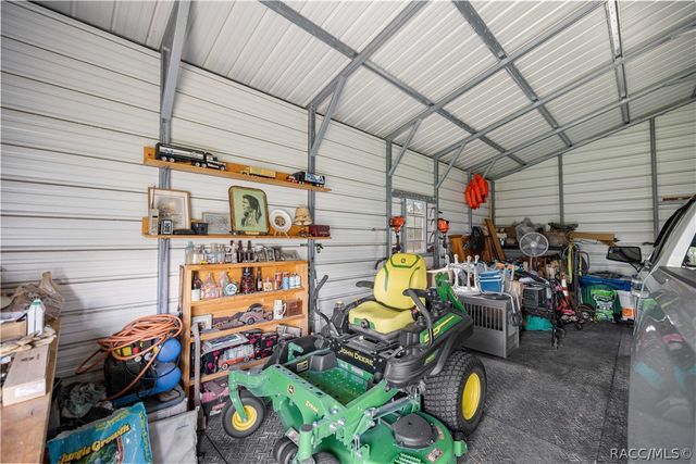 3372 W Webster Place, Citrus Springs, FL 34433