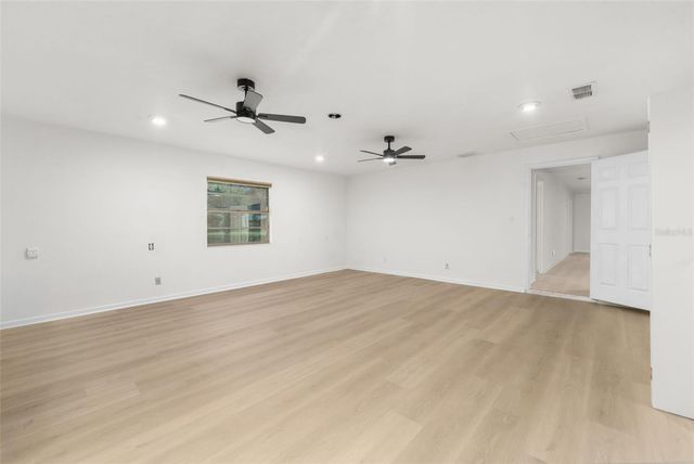 4825 SW 19TH STREET, Gainesville, FL 32608