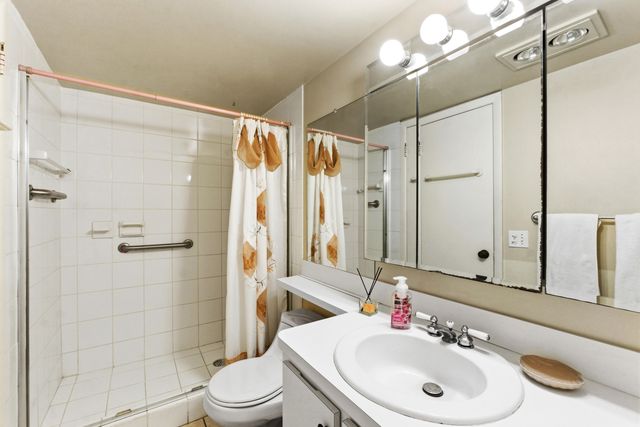 1024 SE 5th Avenue 202, Dania Beach, FL 33004