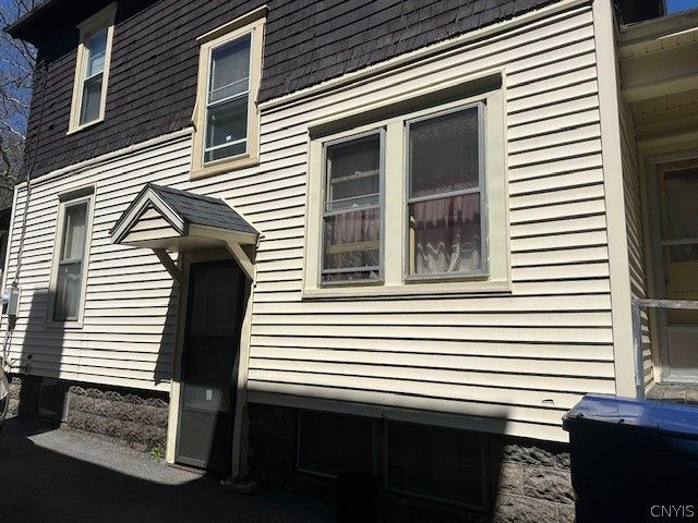1043 Lancaster Avenue, Syracuse, NY 13210