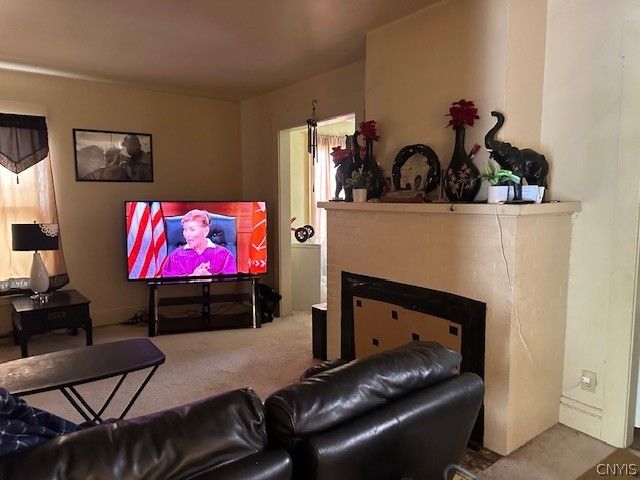 1043 Lancaster Avenue, Syracuse, NY 13210