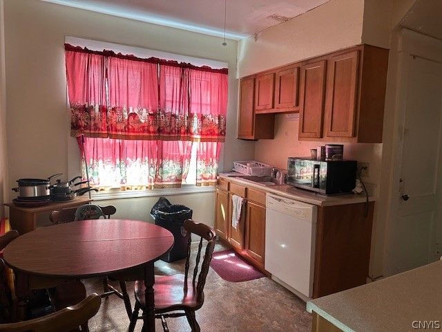 1043 Lancaster Avenue, Syracuse, NY 13210