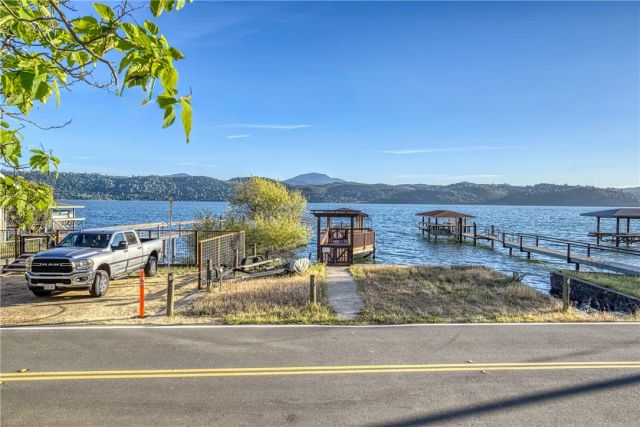 12620 Lakeshore Drive, Clearlake, CA 95422