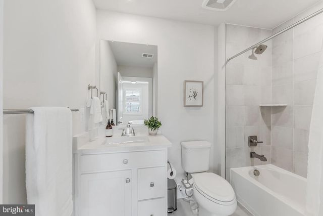 3825 TUSSICA WAY, Fairfax, VA 22030