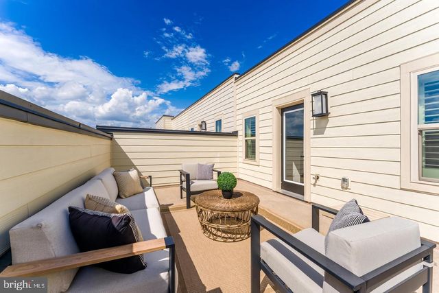 3825 TUSSICA WAY, Fairfax, VA 22030