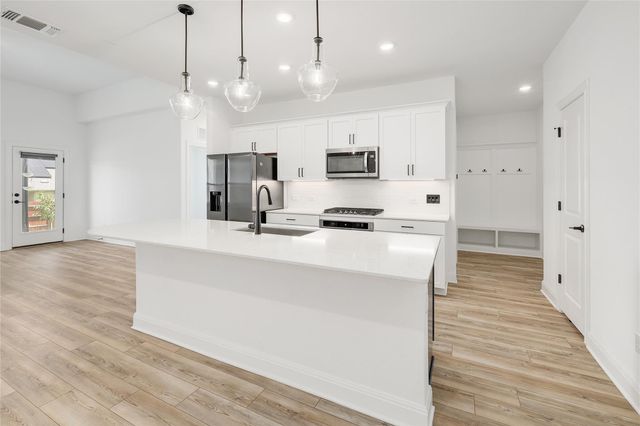 825 Olinda WAY A, Liberty Hill, TX 78642