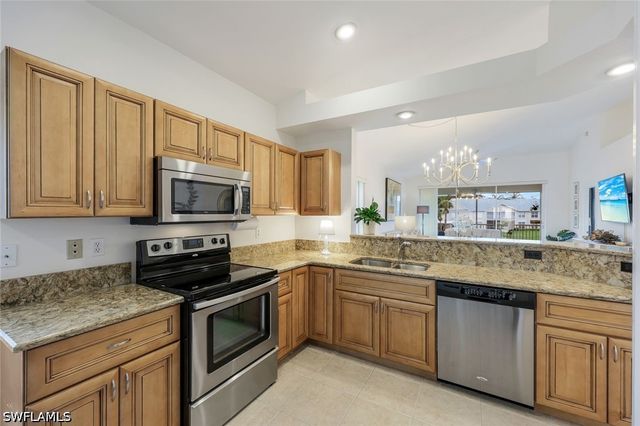 437 Wiggins Lake CT 201, Naples, FL 34110