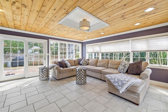 43 Webster Street, Malverne, NY 11565