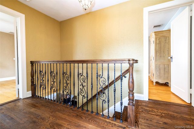 43 Webster Street, Malverne, NY 11565