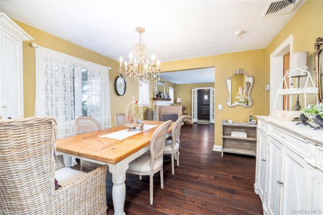 43 Webster Street, Malverne, NY 11565