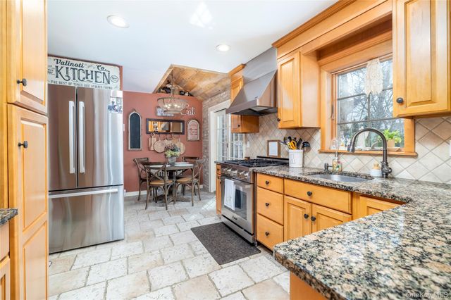 43 Webster Street, Malverne, NY 11565