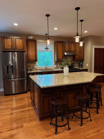 3335 Victoria Street N, Shoreview, MN 55126
