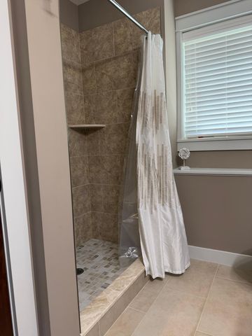 3335 Victoria Street N, Shoreview, MN 55126