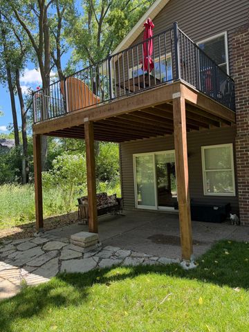 3335 Victoria Street N, Shoreview, MN 55126