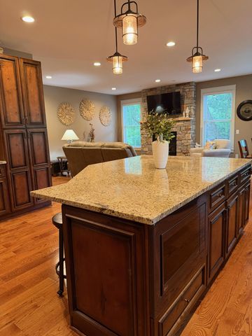 3335 Victoria Street N, Shoreview, MN 55126