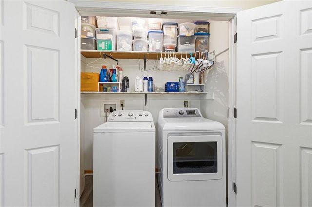 8200 E 189th Terrace, Belton, MO 64012