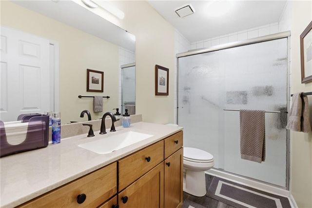 8200 E 189th Terrace, Belton, MO 64012
