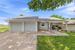 8200 E 189th Terrace, Belton, MO 64012