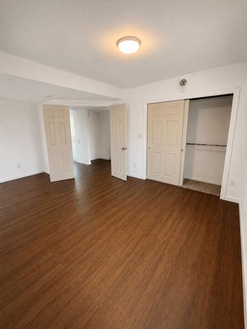 2442 Valencia Drive NE, Albuquerque, NM 87110