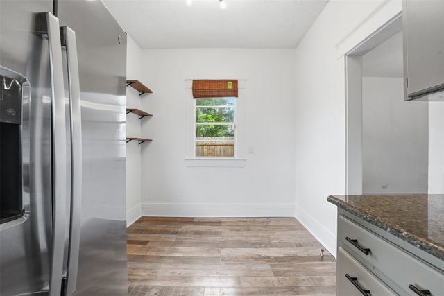 206 S Pendell Avenue, Cleburne, TX 76033