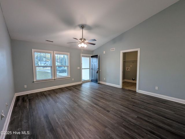 184 Montague Road, Currie, NC 28435