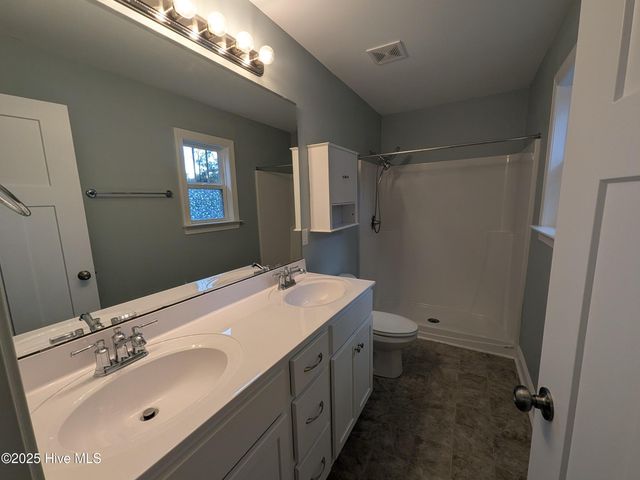 184 Montague Road, Currie, NC 28435