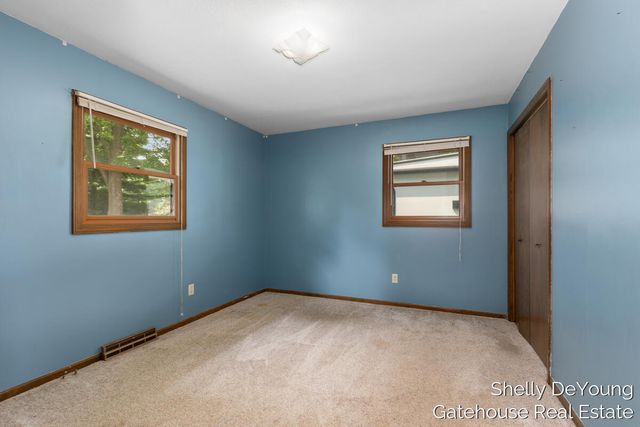 3078 Paris Park Drive Se, City Of Kentwood, MI 49512