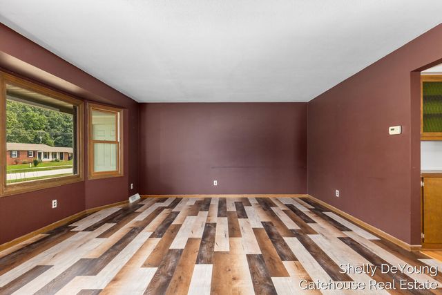 3078 Paris Park Drive Se, City Of Kentwood, MI 49512