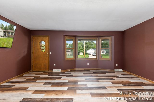 3078 Paris Park Drive Se, City Of Kentwood, MI 49512