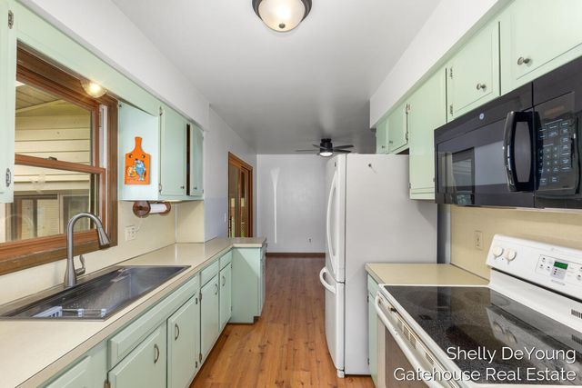 3078 Paris Park Drive Se, City Of Kentwood, MI 49512