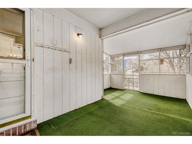 520 Crestridge Ave, Colorado Springs, CO 80906