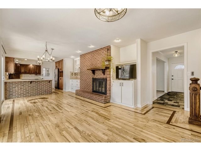 520 Crestridge Ave, Colorado Springs, CO 80906