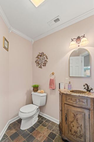 137 Lake Shore Blvd, Coalmont, TN 37313