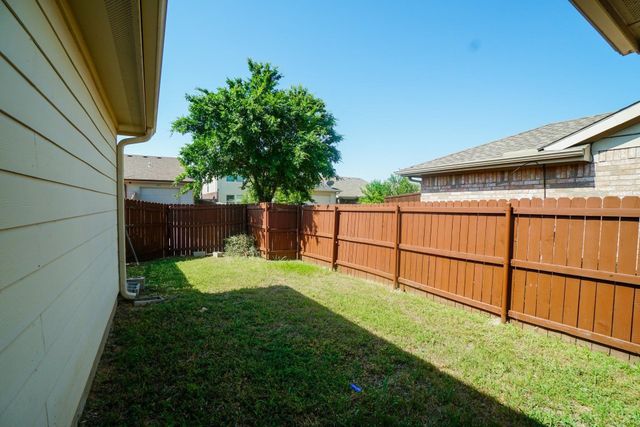 8826 Tucker Street, Cross Roads, TX 76227