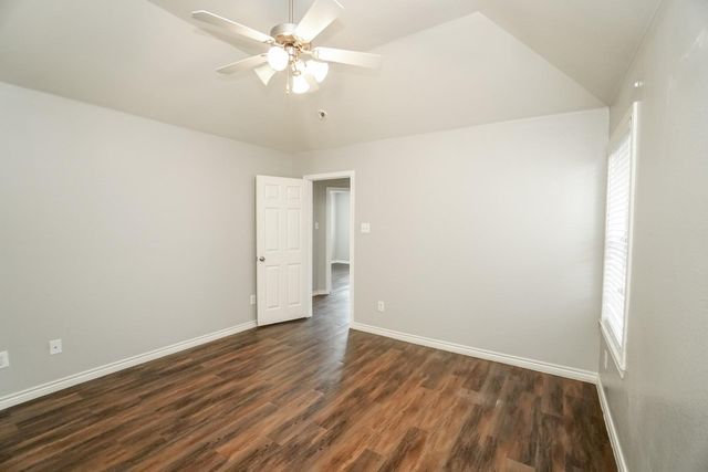 8826 Tucker Street, Cross Roads, TX 76227