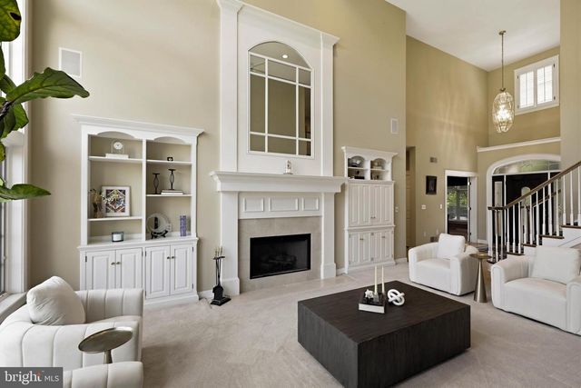 367 MILLPOND DR, Lititz, PA 17543