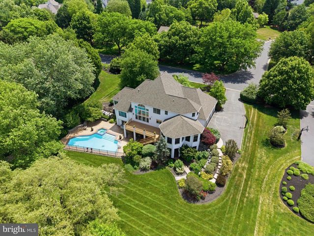 367 MILLPOND DR, Lititz, PA 17543