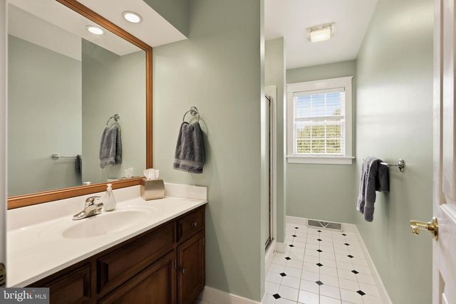 367 MILLPOND DR, Lititz, PA 17543
