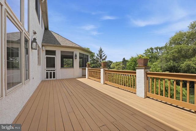 367 MILLPOND DR, Lititz, PA 17543